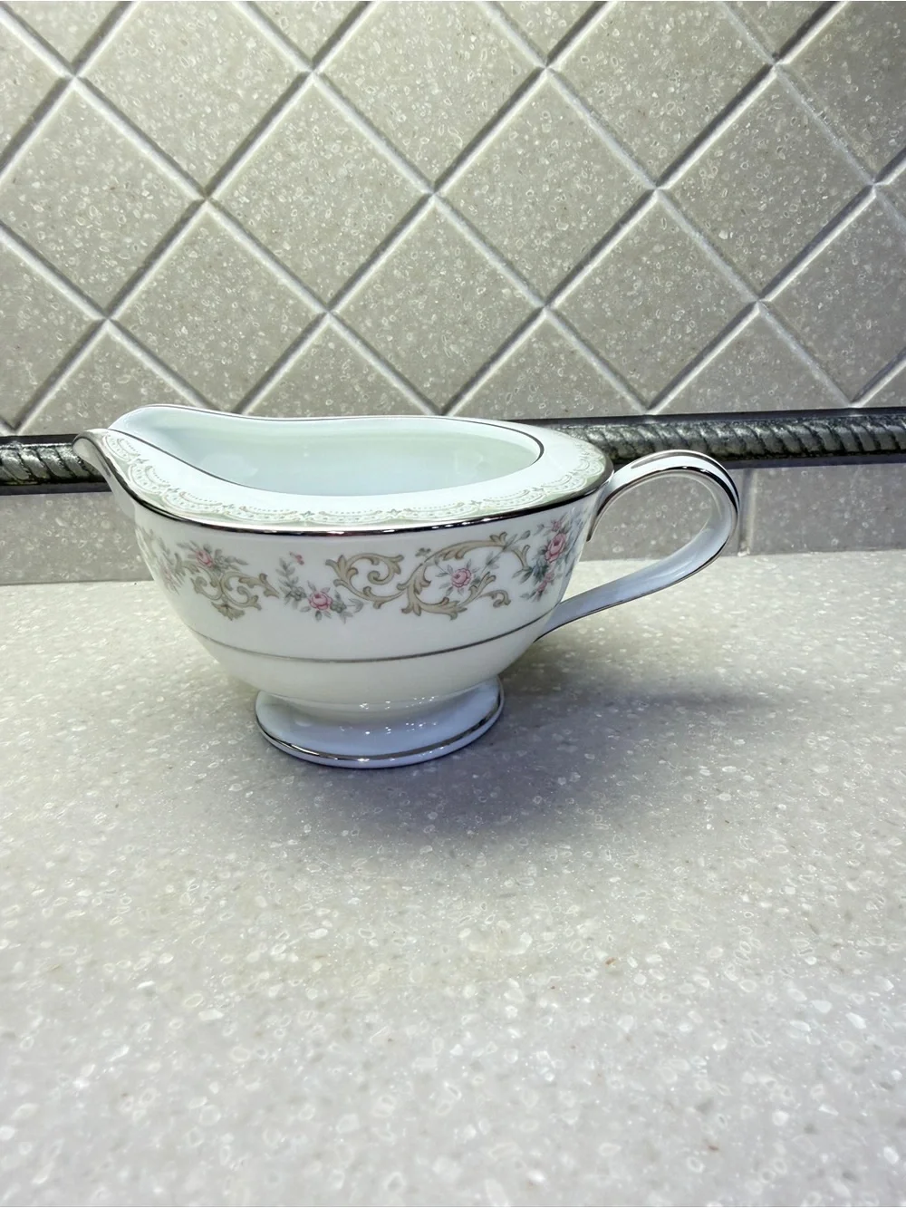 Noritake Edgewood 5807 Creamer
